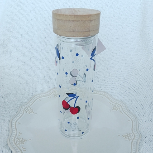 Kate Spade New York × Lenox Vintage Cherry Dot Glass Hydration Bottle 15 oz. - Picture 4 of 15